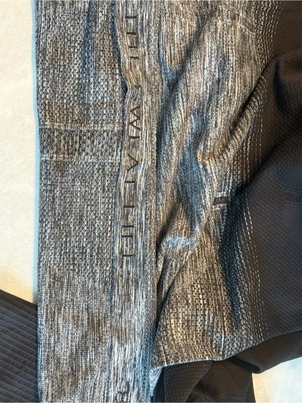 Lululemon Swiftly Tech Long Sleeve Crew